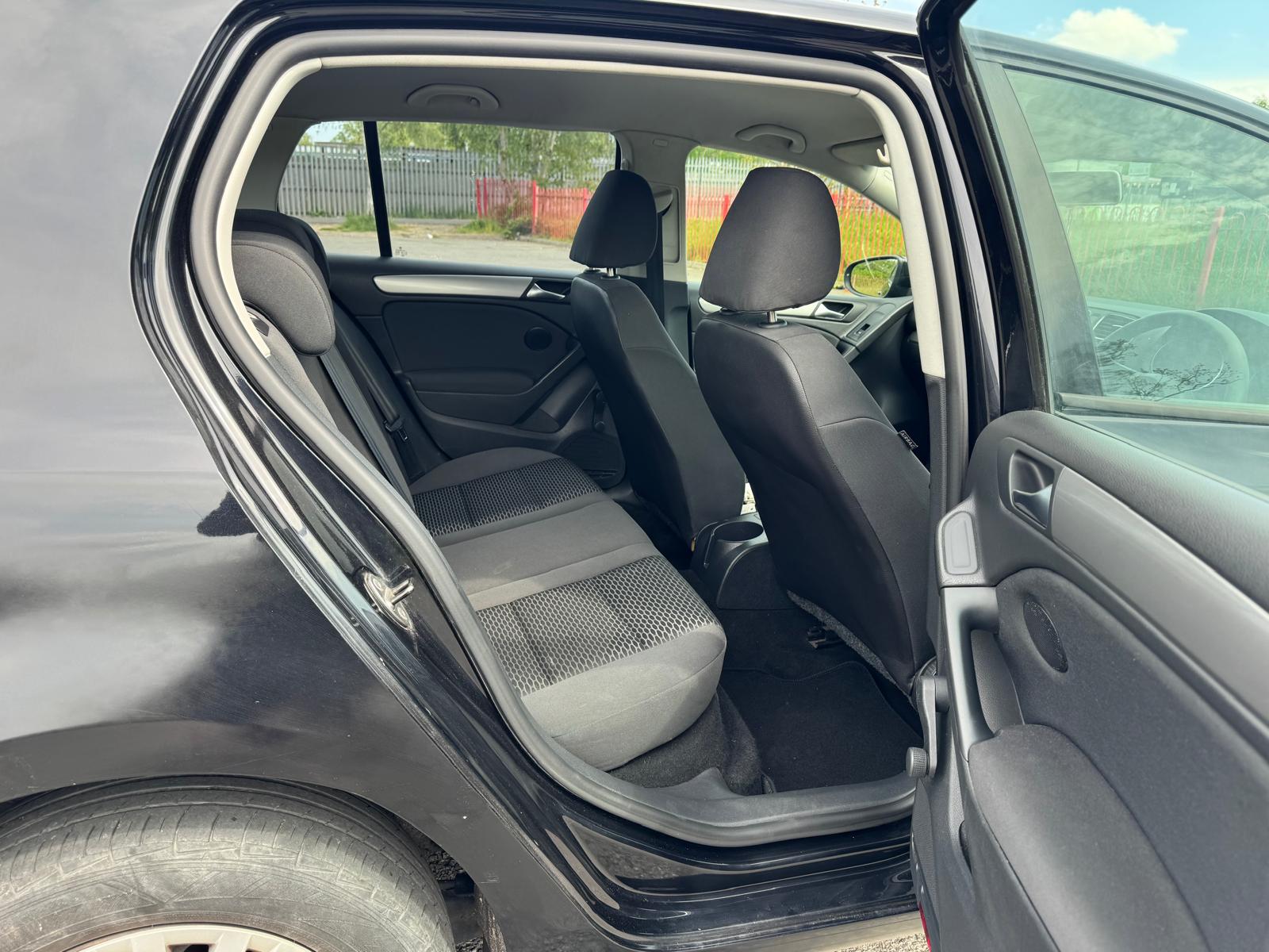 VOLKSWAGEN GOLF S